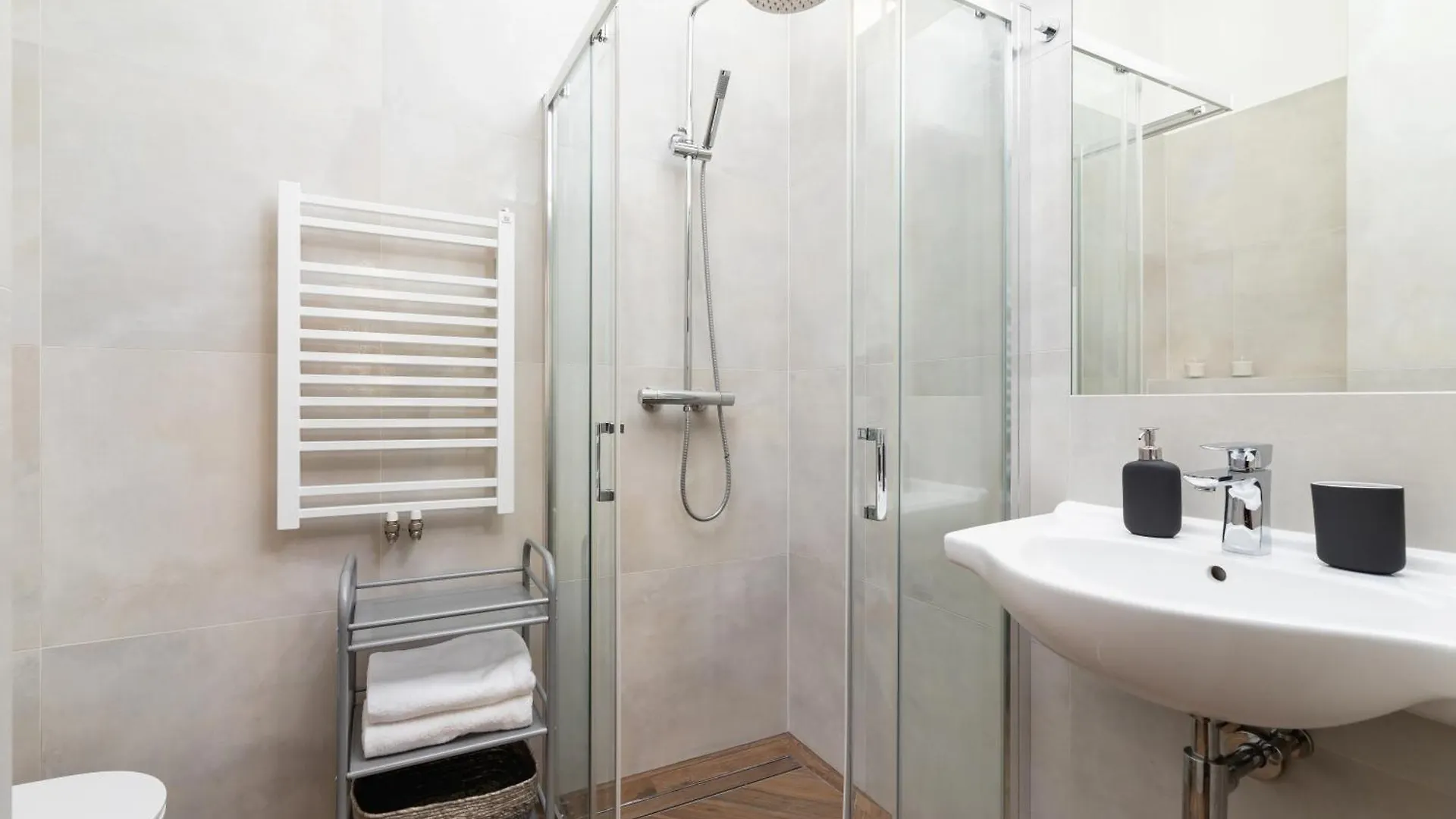 Starowislna 29 - Studio In Kazimierz District Apartment Krakow